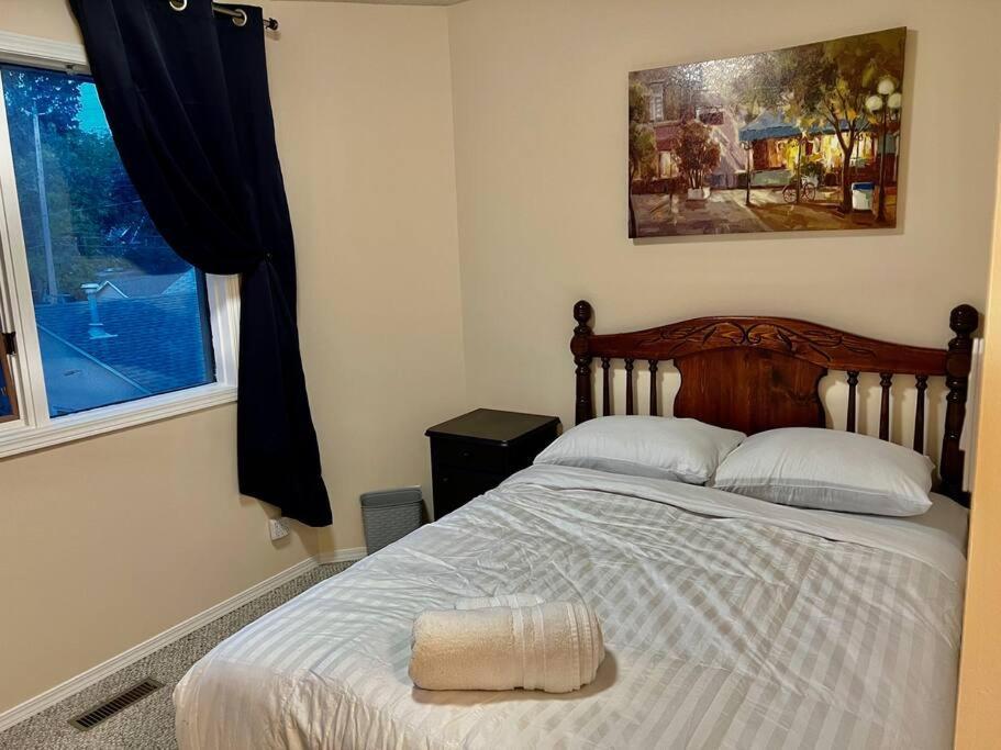 Crescent Heights Majesty Villa YYC Eksteriør billede